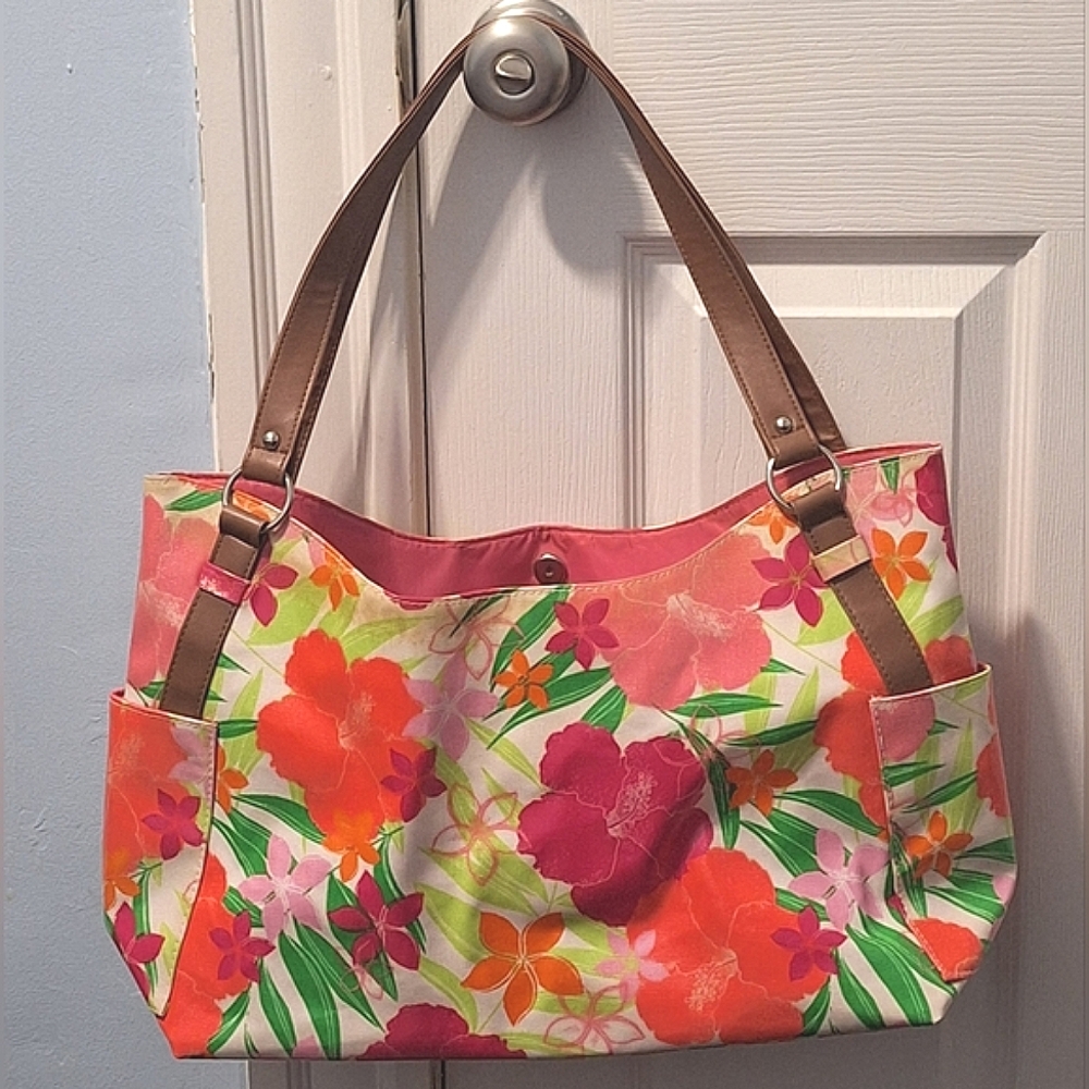 Elizabeth Arden | Pink, Flower, Waterproof Tote